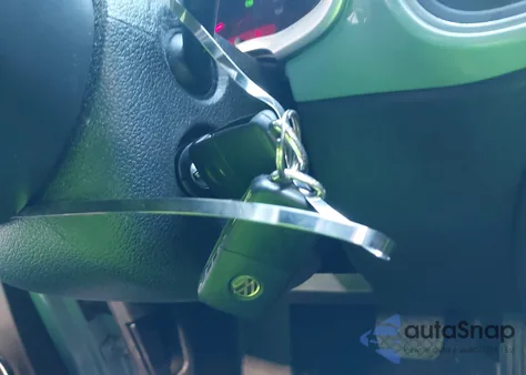 2012 Volkswagen Beetle 2.5L из США, поврежденный, VIN 3VWJP7AT3CM628859